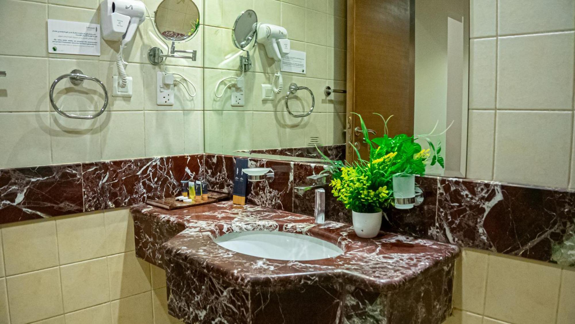 Rabwat Al Safwah Golden Hotel Medyna Zewnętrze zdjęcie